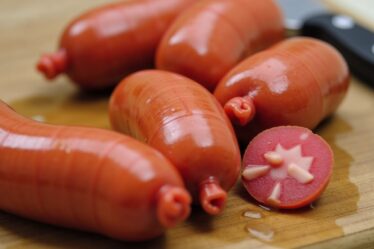Les secrets pour réussir à coup sûr la cuisson idéale des saucisses de Montbéliard